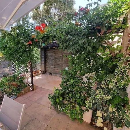 Holiday home La Passiflore *